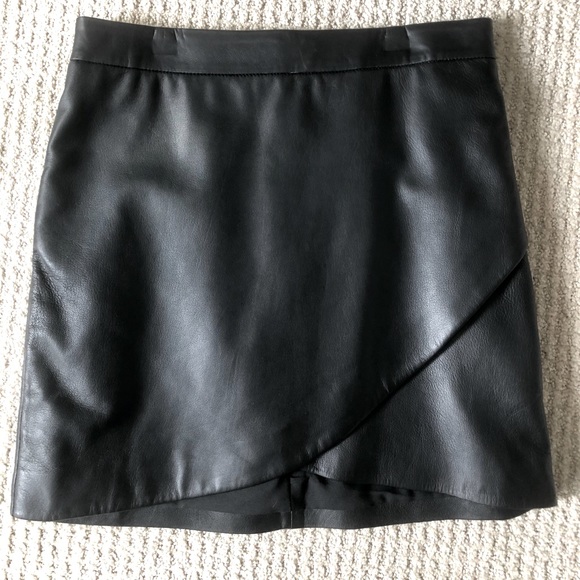 Banana Republic black tulip hem mini skirt Sz 2 - Picture 1 of 6